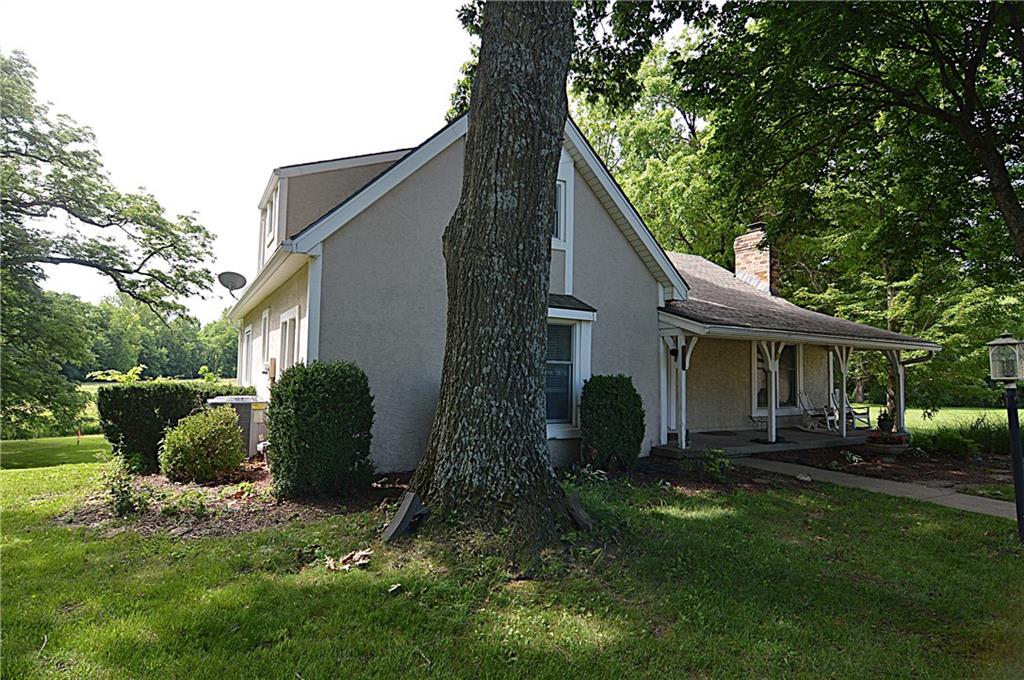13905 Leavenworth Road Basehor, KS 66007 - Photo 27 of 39