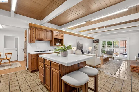 $799,950 | 19131 Waverly Avenue, San Lorenzo, CA 94541