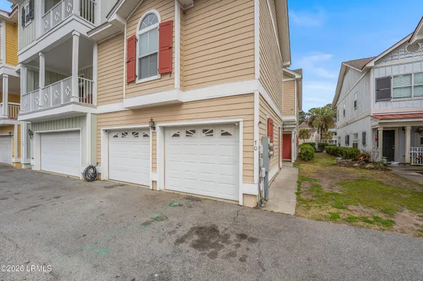 $565,000 | 70 Cassandra Lane, Bluffton, SC 29910