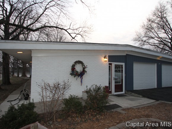 25 Fairview Lane Springfield, IL 62711 - Photo 1 of 18