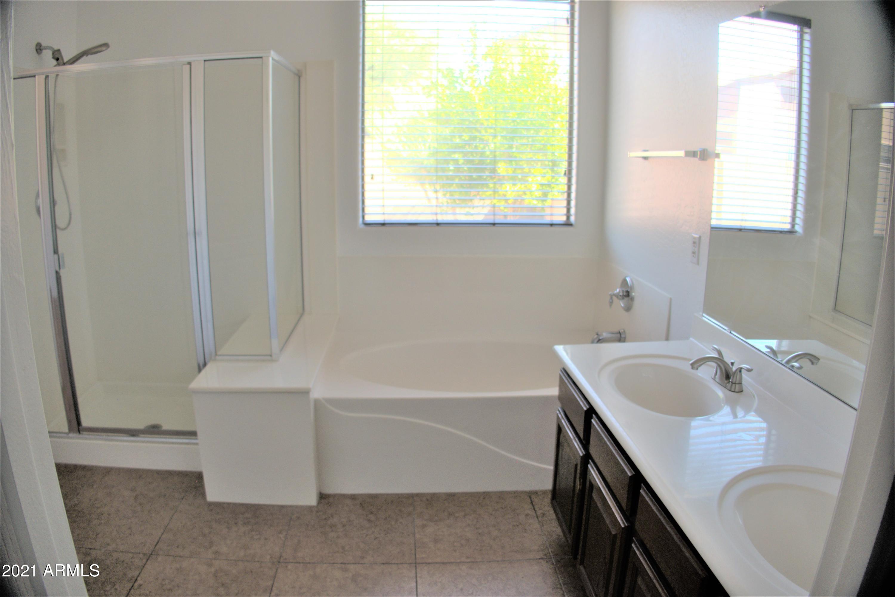 3726 West Apollo Road Phoenix, AZ 85041 - Photo 7 of 11 master bath