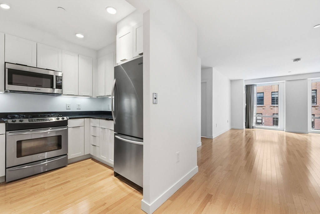 80 Broad Street, Unit 302 Boston, MA 02110 - Photo 3 of 22