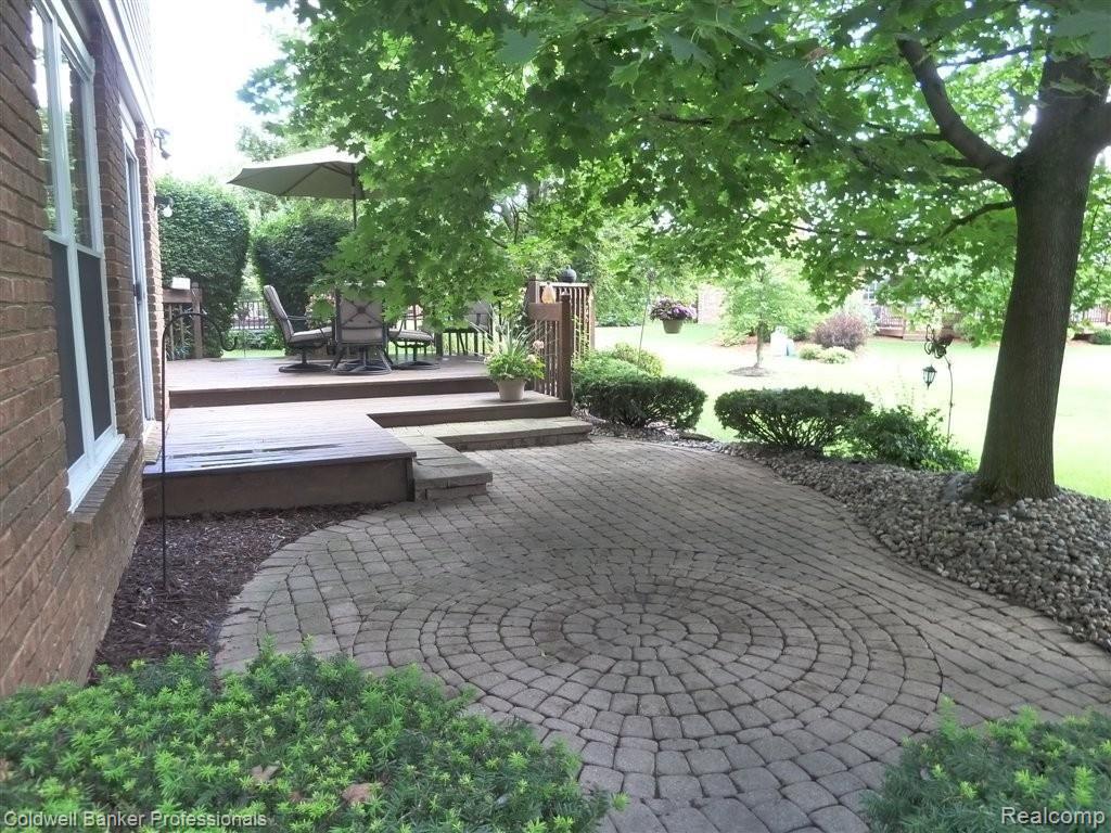 6642 Carlton Road Canton, MI 48187 - Photo 8 of 28 Patio Deck.jpg