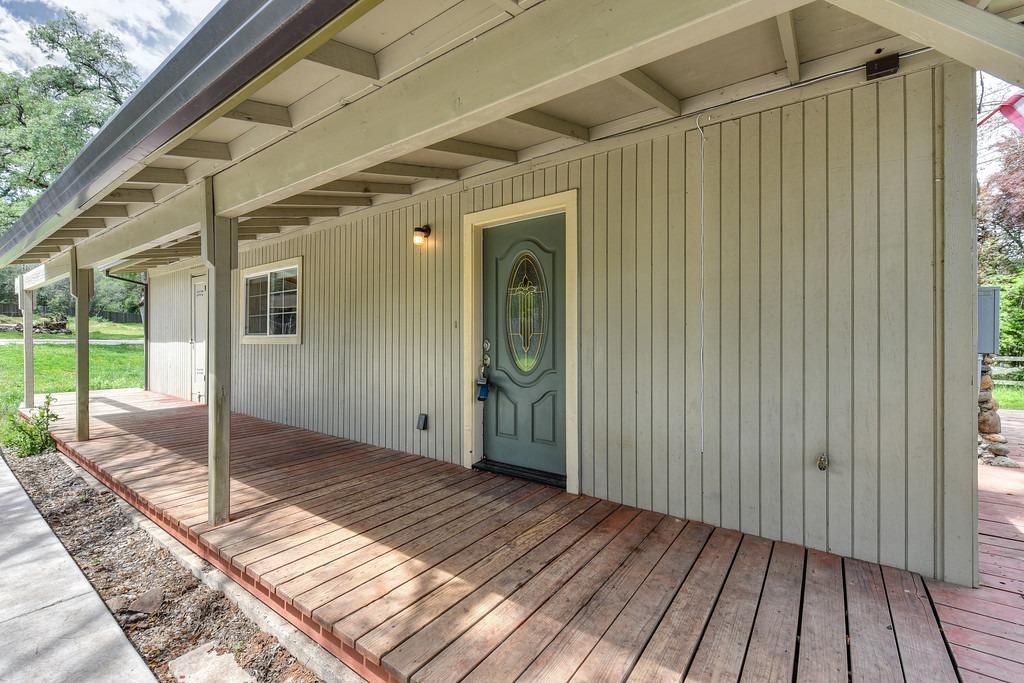 4524 Salmon Falls Road Pilot Hill, CA 95664 - Photo 5 of 47 a view of a backyard