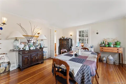 $1,850,000 | 2 Oakwood Place, Scarsdale, NY 10583