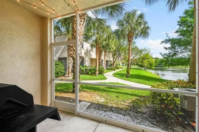 $2,185 | 5032 Palmbrooke Circle, West Palm Beach, FL 33417