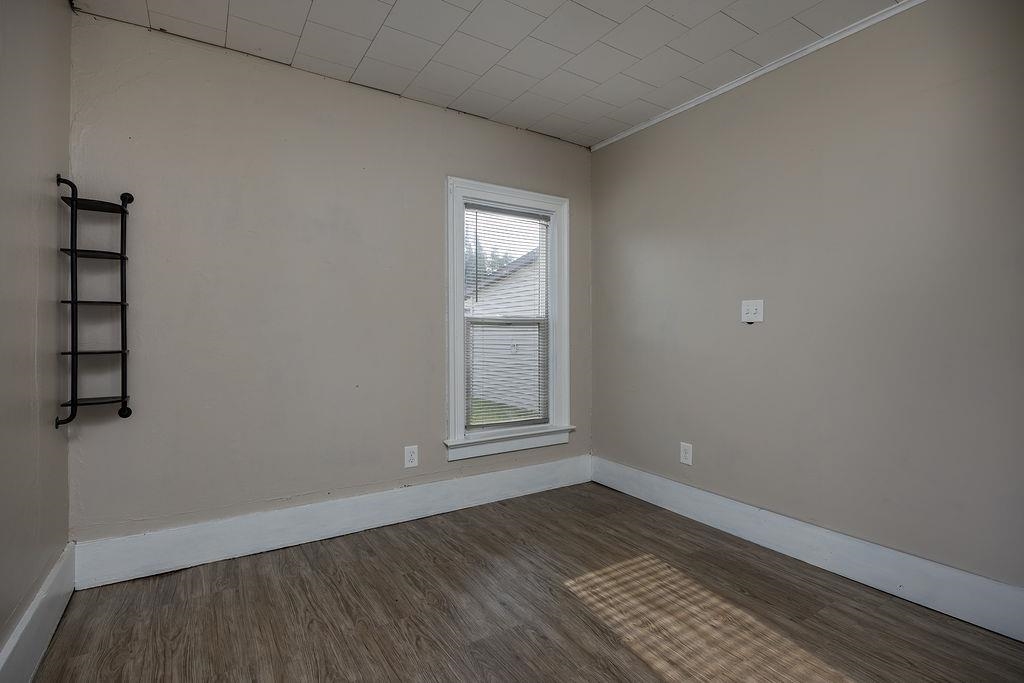 200 North Rutland Avenue Brooklyn, WI 53521 - Photo 19 of 35 Gallery Image 19
