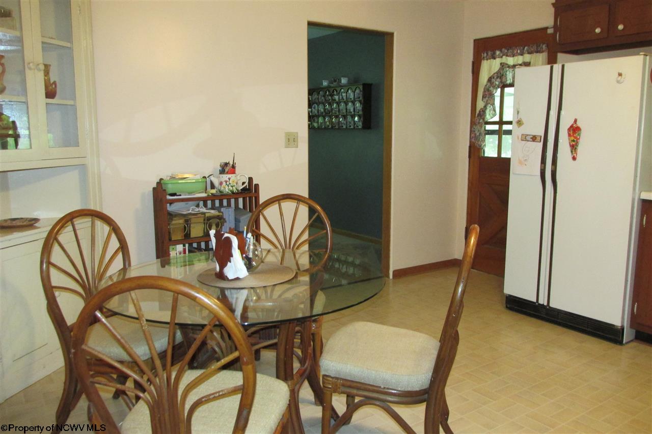 1910 Country Club Road Fairmont, WV 26554 - Photo 7 of 20 Gallery Image 7