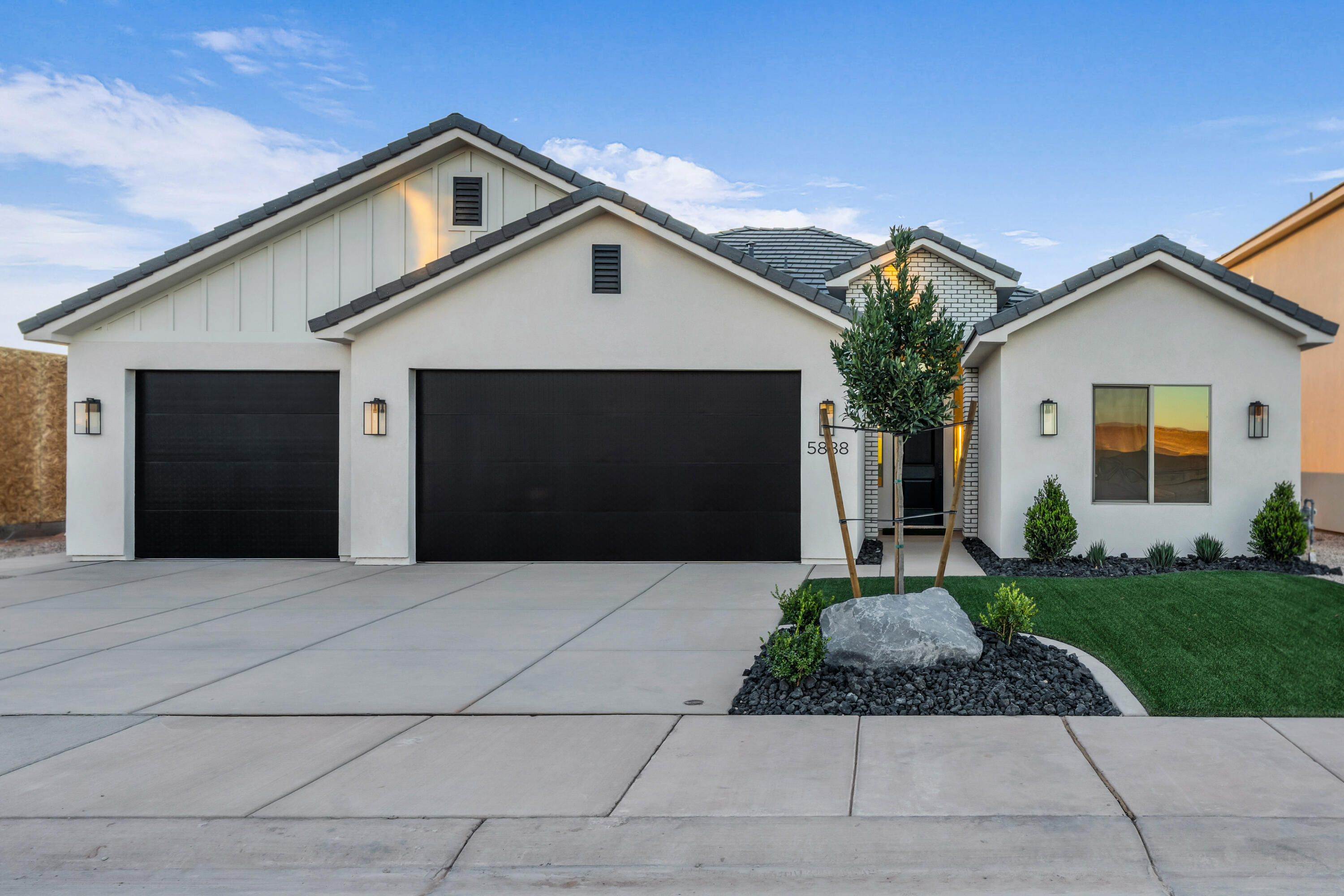 5888 Foothill Rdg Drive St. George, UT 84790 - Photo 5 of 29 front 3