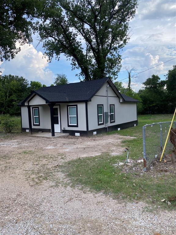 324 Hogan Lane Bellmead, TX 76705 - Photo 6 of 36