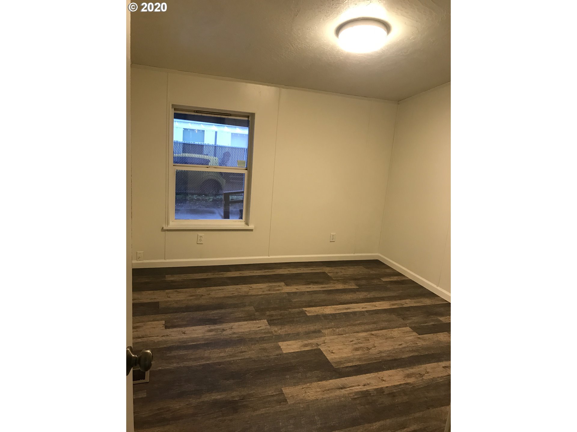 144 38th Street Springfield, OR 97478 - Photo 8 of 20
