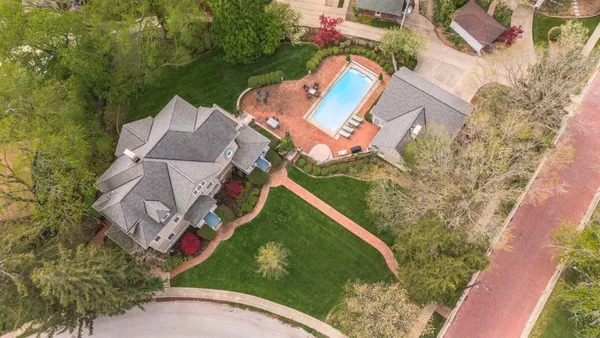 $849,900 | 5 Broadway Place, Normal, IL 61761