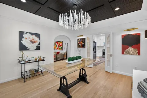 $1,195,000 | 6802 Clayton Avenue, Dallas, TX 75214