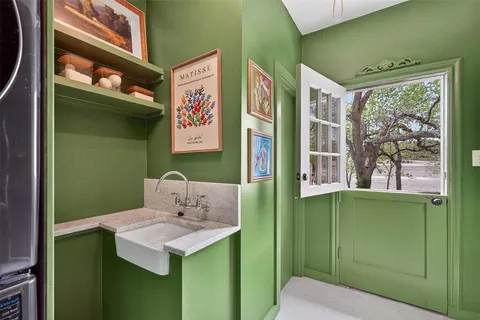 $1,195,000 | 6802 Clayton Avenue, Dallas, TX 75214