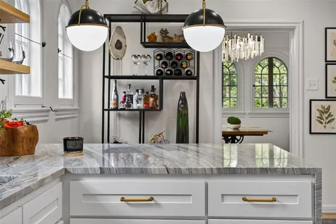 $1,195,000 | 6802 Clayton Avenue, Dallas, TX 75214