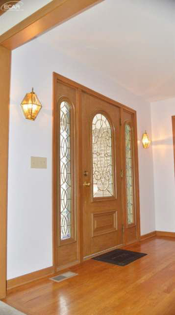 1384 Kings Pointe Road Grand Blanc, MI 48439 - Photo 9 of 41 20427354-8.JPG
