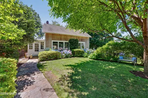 $1,595,000 | 14A W End Avenue, Old Greenwich, CT 06870