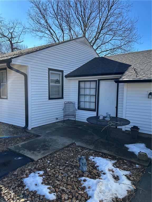 412 Northwest Donovan Road Lee's Summit, MO 64063 - Photo 2 of 3