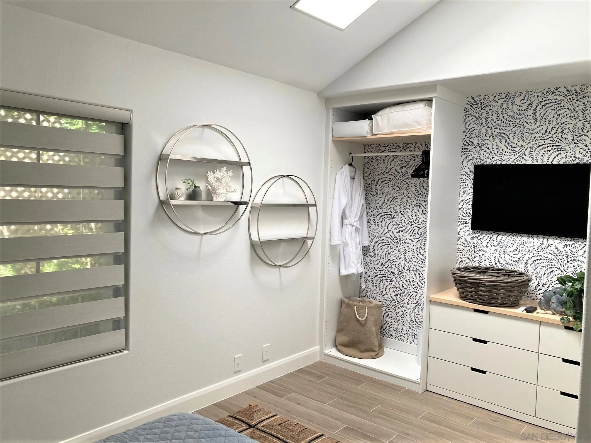 4023 Avenida Brisa Rancho Santa Fe, CA 92091 - Photo 19 of 24 a front view of a house with entryway