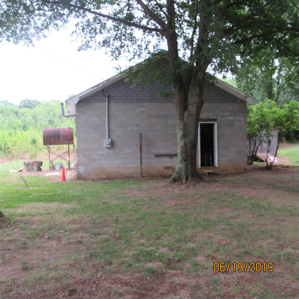 610 Cemetery Road Cowpens, SC 29330 - Photo 3 of 16