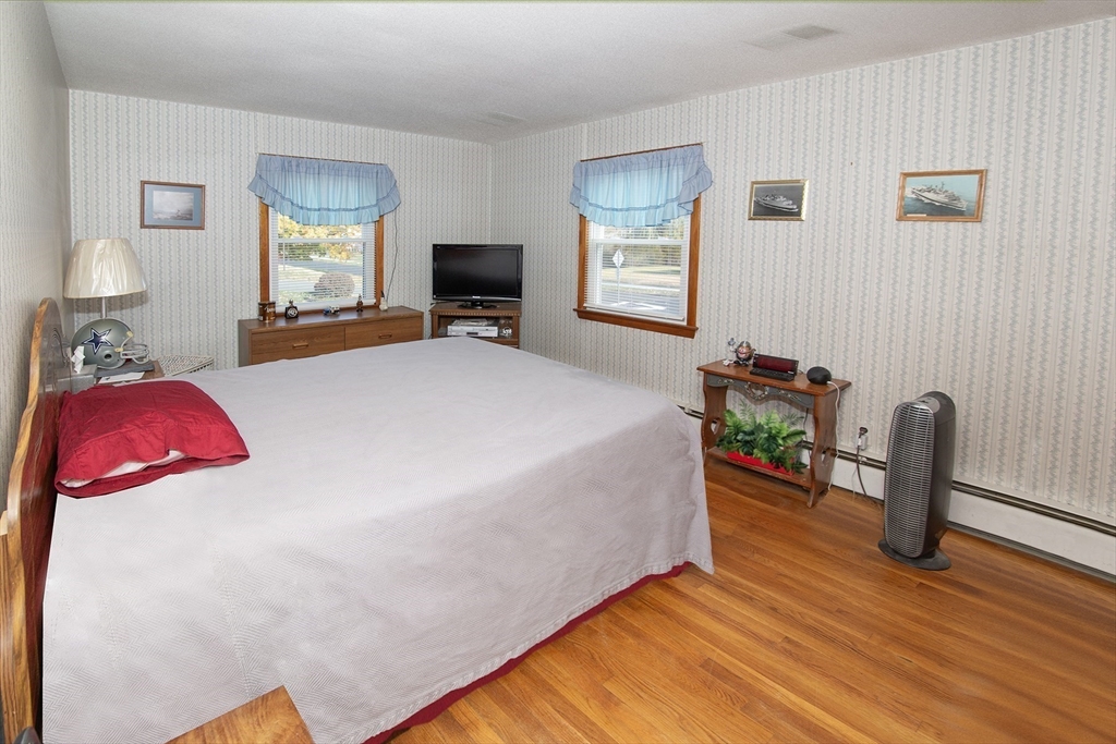 110 Circle Drive West Springfield, MA 01089 - Photo 15 of 19