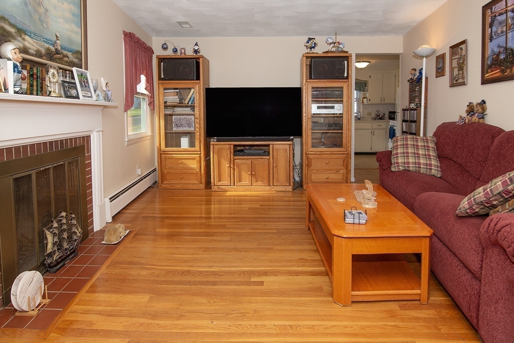 110 Circle Drive West Springfield, MA 01089 - Photo 10 of 19