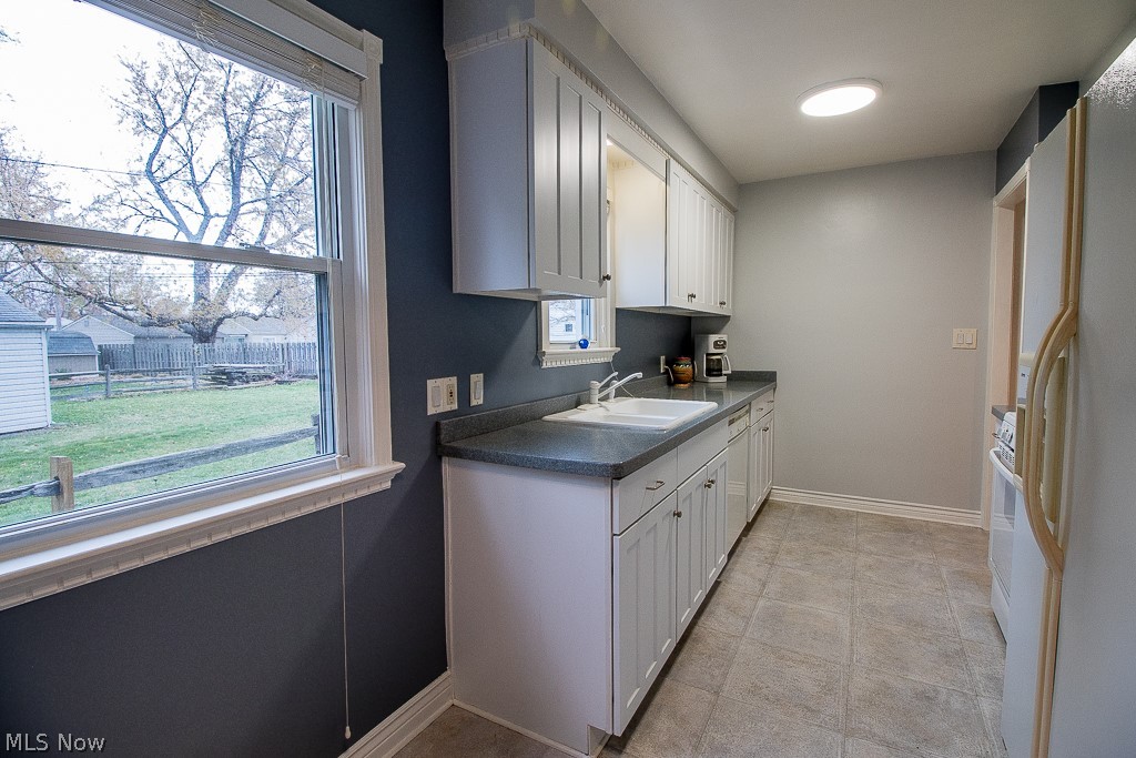 30825 Clarmont Road Willowick, OH 44095 - Photo 10 of 28