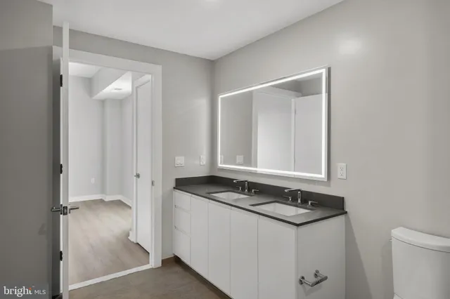 $7,450 | 950 3rd Street Northwest, Unit PH1206, Washington, DC 20001