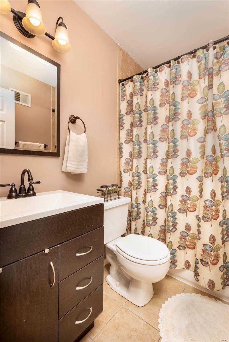 855 Ricewood Drive St. Louis, MO 63129 - Photo 11 of 25 Gallery Image 11