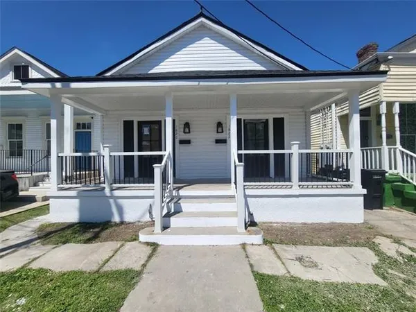 $1,750 | 1822 Cambronne Street, New Orleans, LA 70118