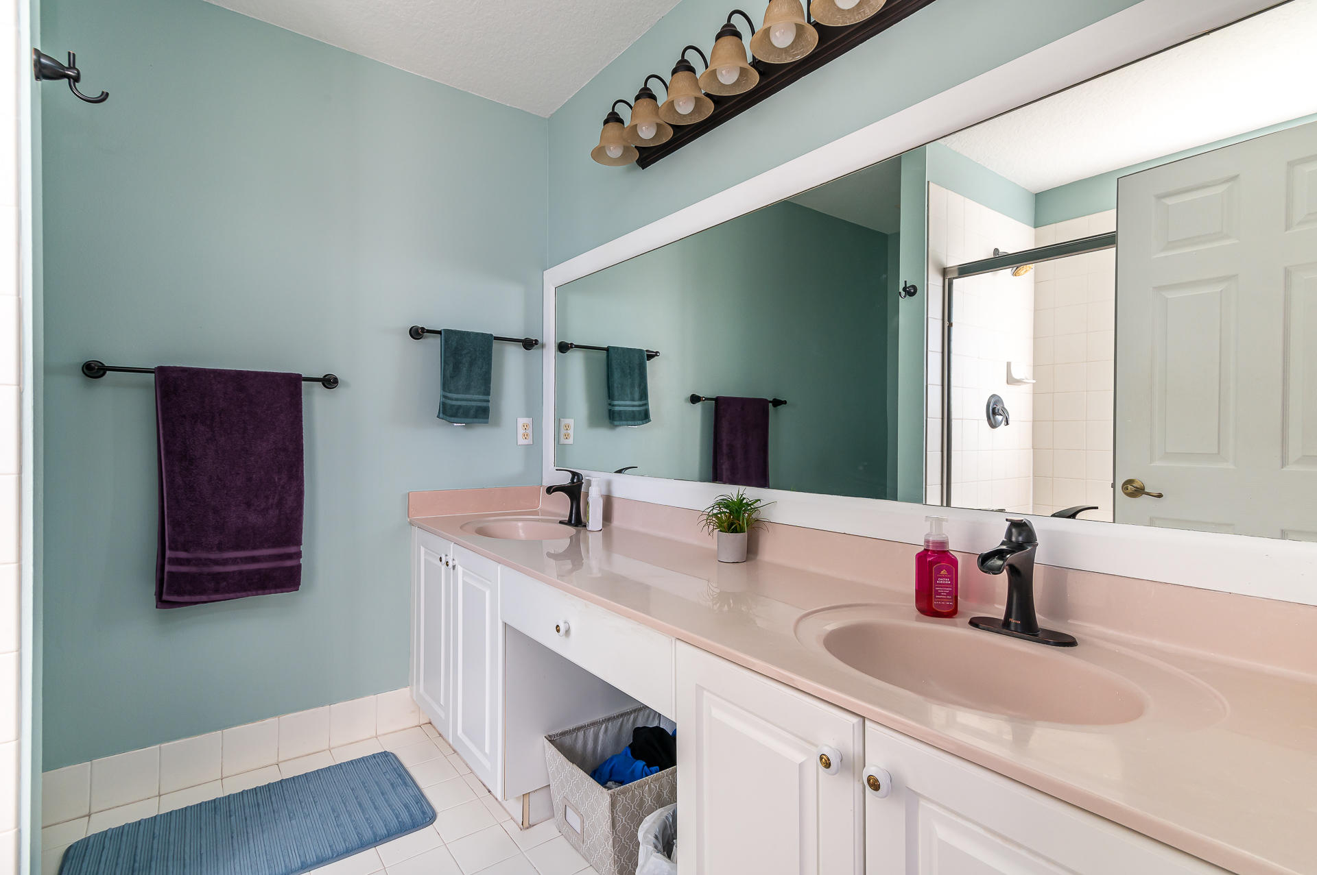 5408 Crossing Rocks Court Riviera Beach, FL 33407 - Photo 11 of 21 photo-10