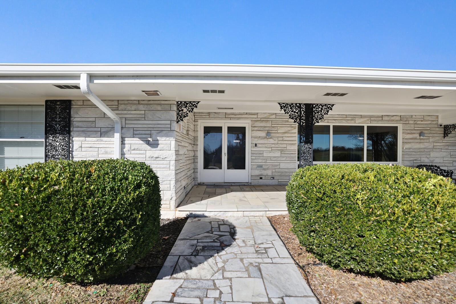 676 Ferguson Hill Road Lafayette, TN 37083 - Photo 3 of 89