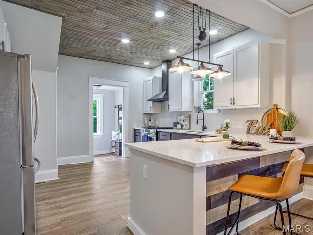 $375,000 | 611 North Market Street, Waterloo, IL 62298