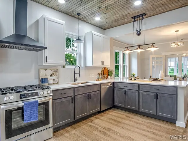 $375,000 | 611 North Market Street, Waterloo, IL 62298