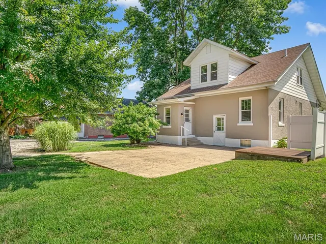 $375,000 | 611 North Market Street, Waterloo, IL 62298