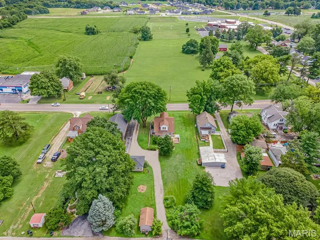 $375,000 | 611 North Market Street, Waterloo, IL 62298