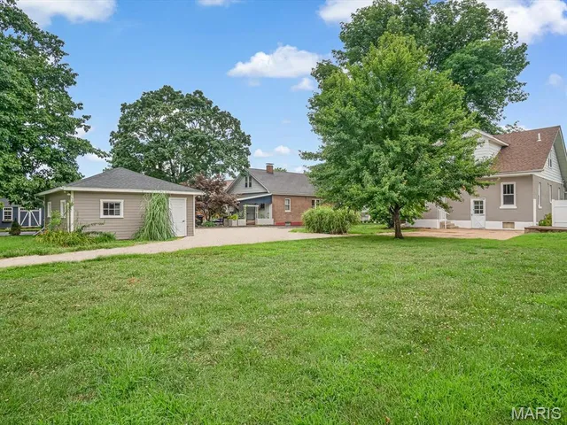 $375,000 | 611 North Market Street, Waterloo, IL 62298