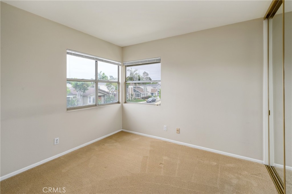 25 Sweet Rain Irvine, CA 92614 - Photo 17 of 45 an empty room with windows
