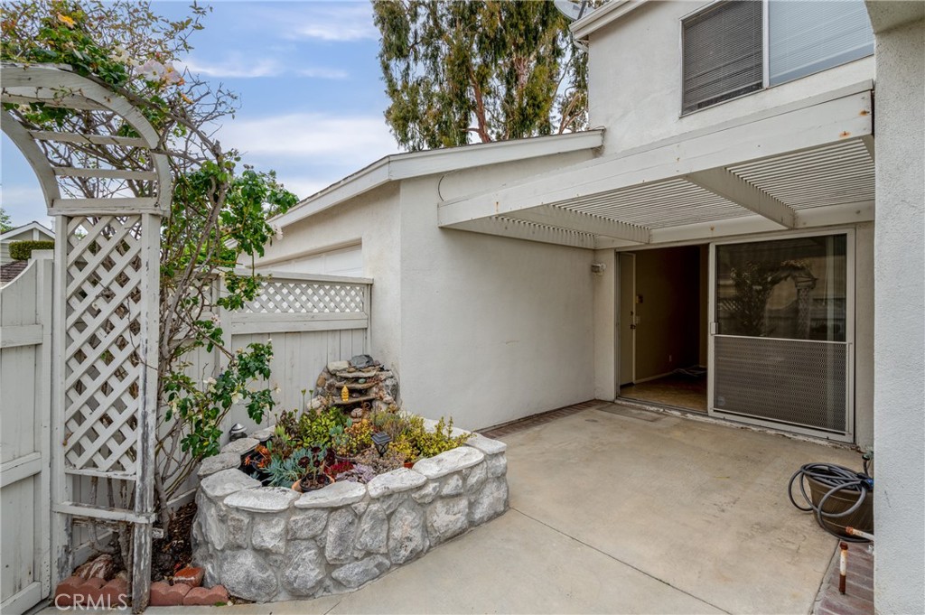 25 Sweet Rain Irvine, CA 92614 - Photo 30 of 45 a view of a house with a potted plant