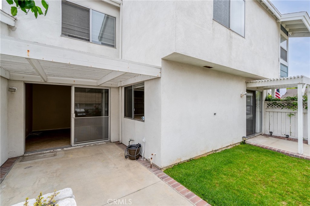 25 Sweet Rain Irvine, CA 92614 - Photo 31 of 45 a view of a porch