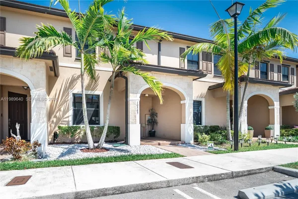 $475,000 | 10565 West 34th Court, Hialeah, FL 33018