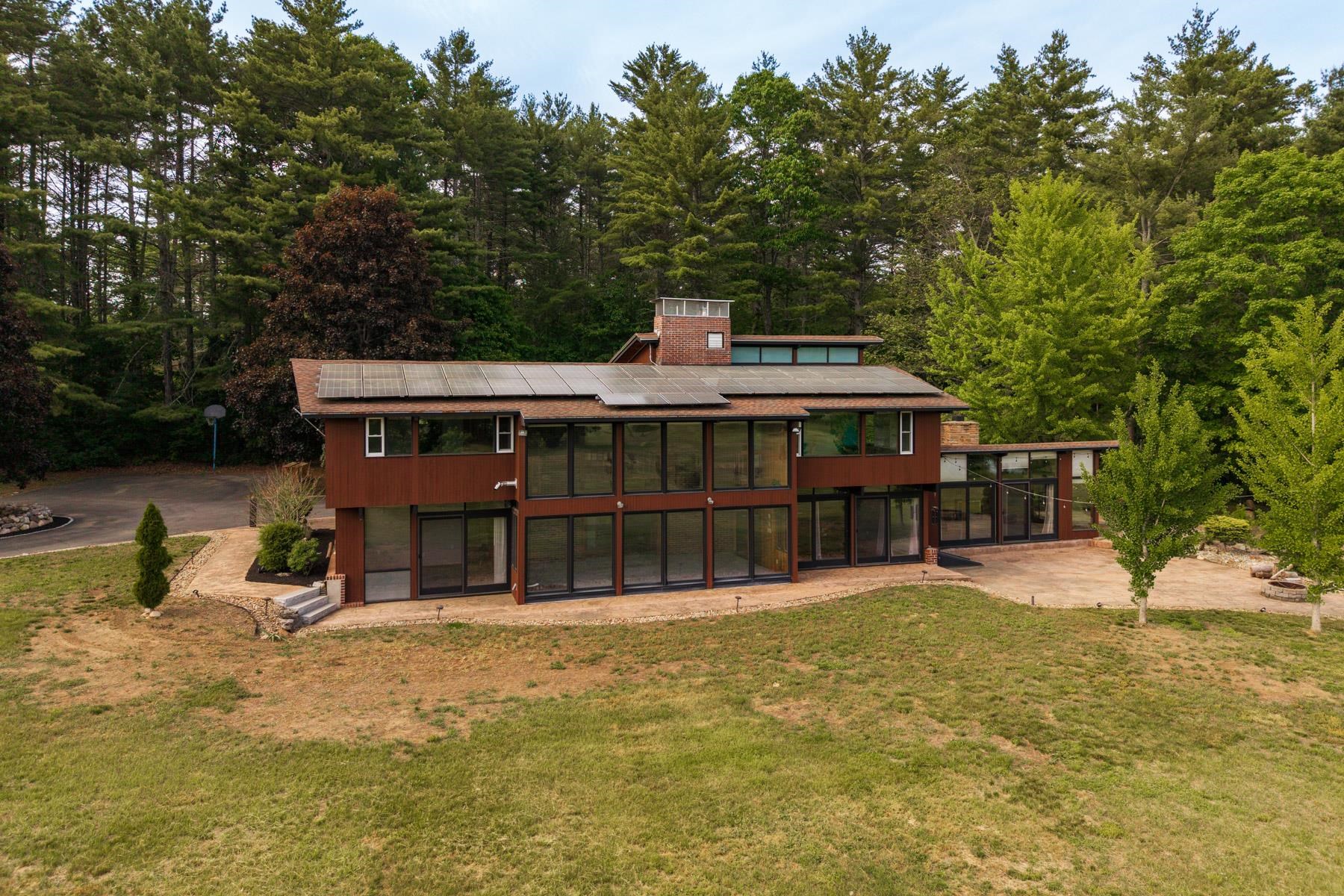 293 North River Road Lee, NH 03861 - Photo 1 of 60