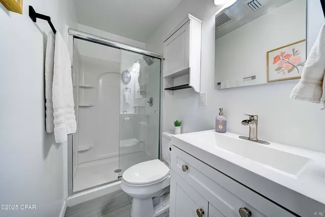 $2,700 | 2615 West 11th Street, Panama City, FL 32401