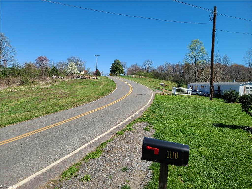 1110 Grassy Knob Road Pinnacle, NC 27043 - Photo 11 of 17 Gallery Image 11