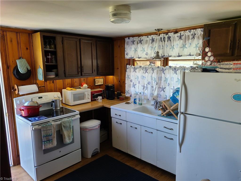 1110 Grassy Knob Road Pinnacle, NC 27043 - Photo 14 of 17 Gallery Image 14