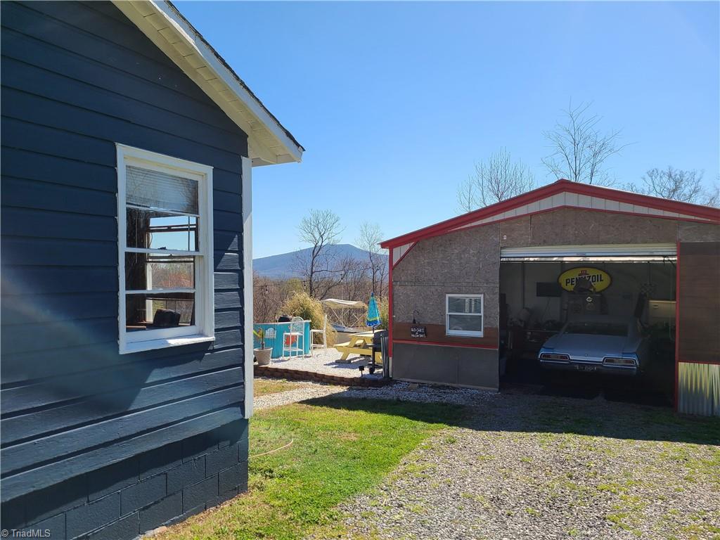 1110 Grassy Knob Road Pinnacle, NC 27043 - Photo 10 of 17 Gallery Image 10
