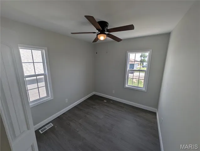 $199,900 | 242 East Lorena Avenue, Wood River, IL 62095