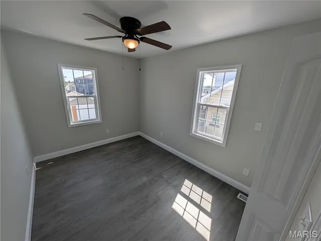 $199,900 | 242 East Lorena Avenue, Wood River, IL 62095