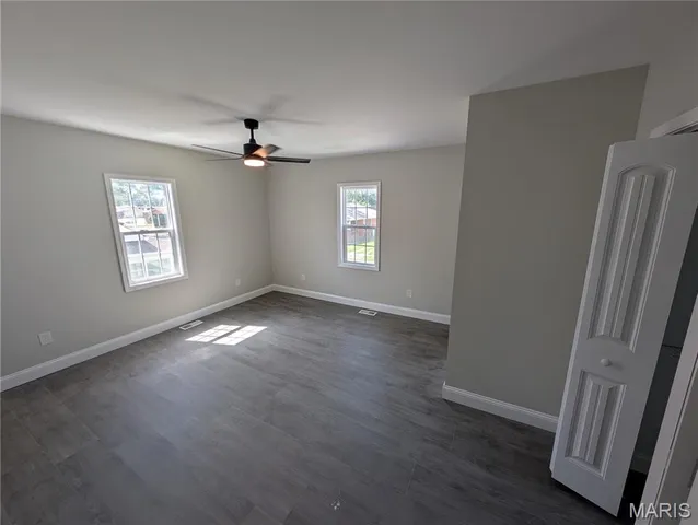 $199,900 | 242 East Lorena Avenue, Wood River, IL 62095