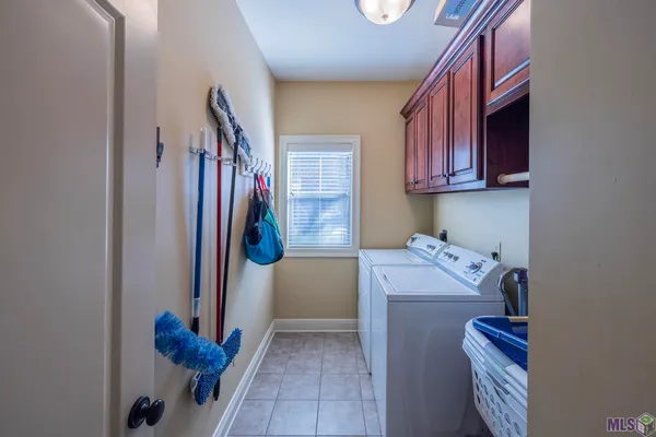 $449,000 | 3402 Briarwood Drive, Houma, LA 70360